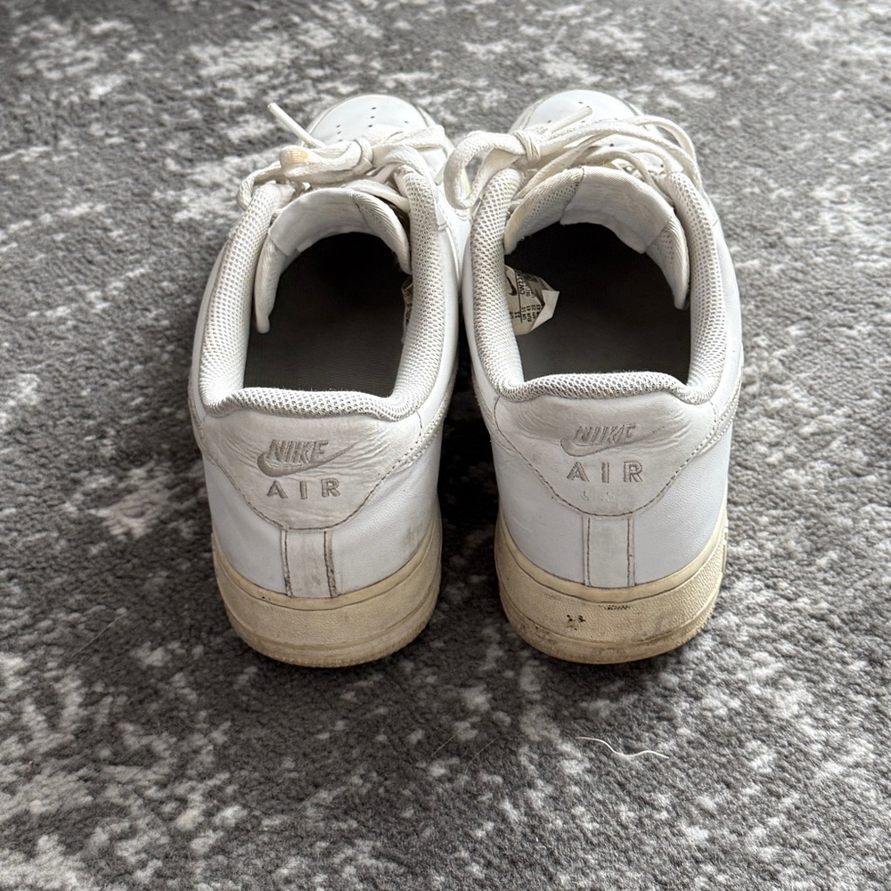 Nike Air Force 1 '07 Men Size 11 - Picture 4 of 8